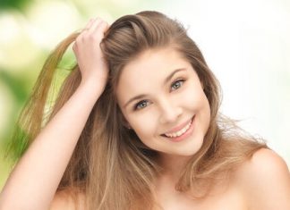 Cele mai bune 7 sfaturi pentru a avea un par mai moale si mai stralucitor