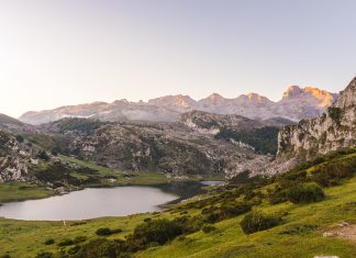 Explorarea peisajelor montane ale Andorrei: Trasee de drumeții și aventuri în natură