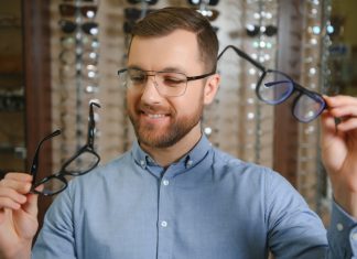 4 semne ca ai nevoie de ochelari de vedere