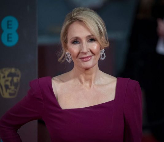 10 cei mai bine vanduti autori din toate timpurile